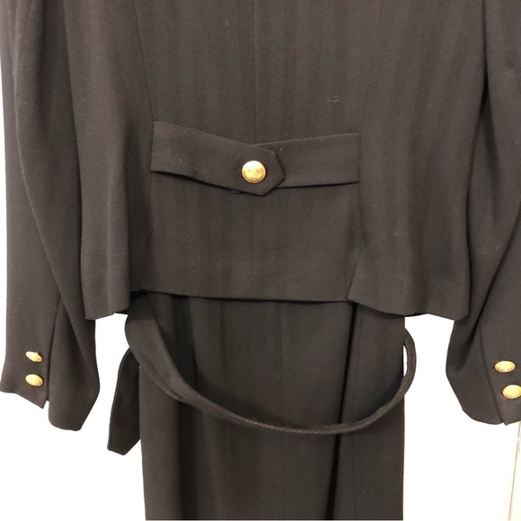 Mexx sleeveless sheath dress and matching jacket. - Picture 3 of 7